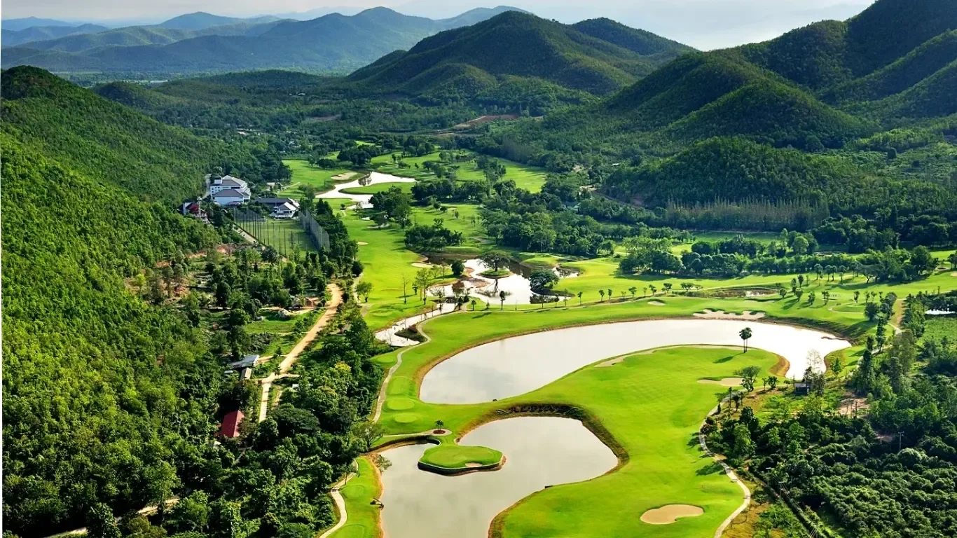 Tour quốc tế